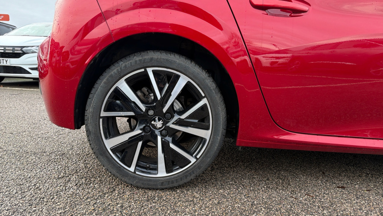 Peugeot 208 1.2 PureTech 100 Allure 5dr Petrol Hatchback